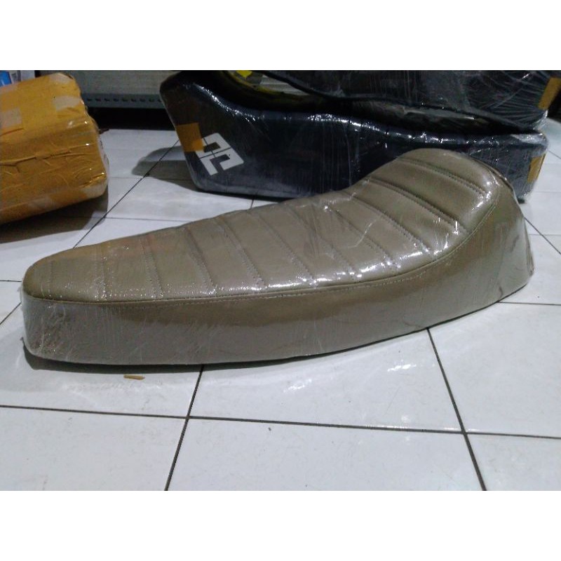 jok caferacer vespa super sprint px ps exclusive warna coklat muda