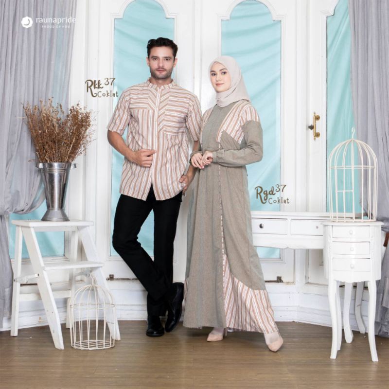 Sarimbit keluarga 11 | Gamis Rauna Raunapride RGD 37 | RGF 11 Biru Abu Grey Coklat | Kemeja koko pendek panjang Rauna RKK 37 Biru Abu Coklat  Rahnem | Couple keluarga Gamis katun adem | Sarimbit Khatulistiwa SR 11 Biru Coklat Abu Grey