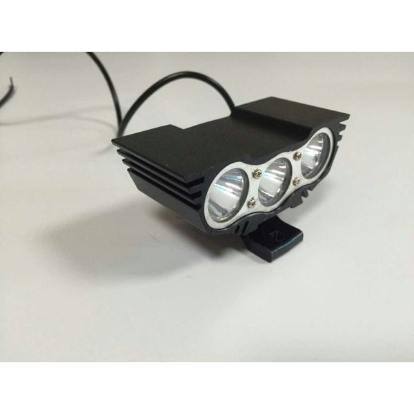 Spesial lampu led cree ultrafire 3 mata 30 watt