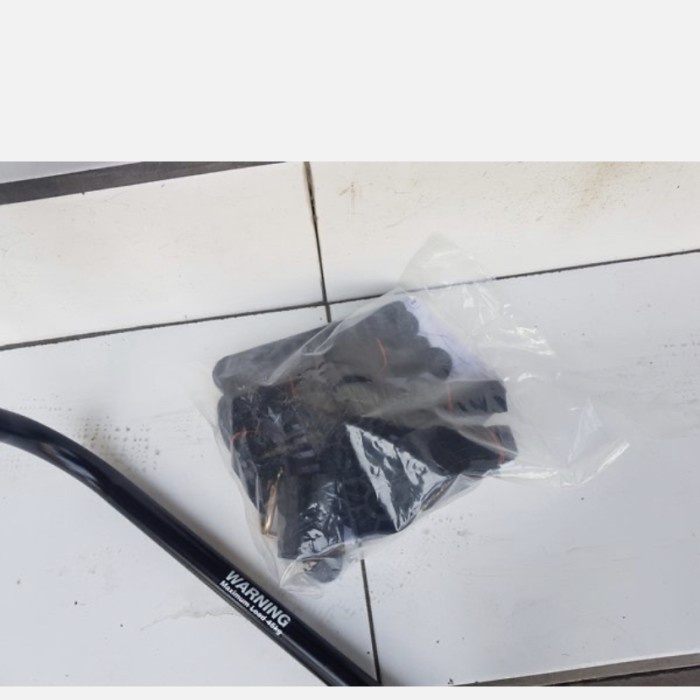 Bike Carrier XLR8 Taiwan kapasitas 3 sepeda bisa segala sepeda/mobil