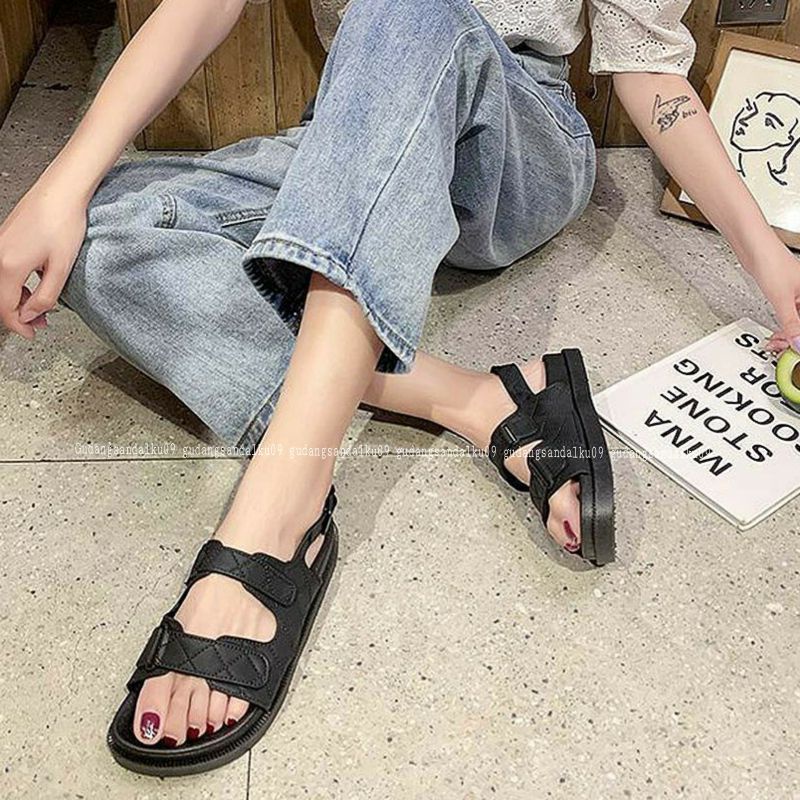 PROMO 12.12 BIGSALE   Sandals Wanita Import Sandal Jelly Sandal gunung Sendal Karet Untuk Traveling Hiking Birken JW01