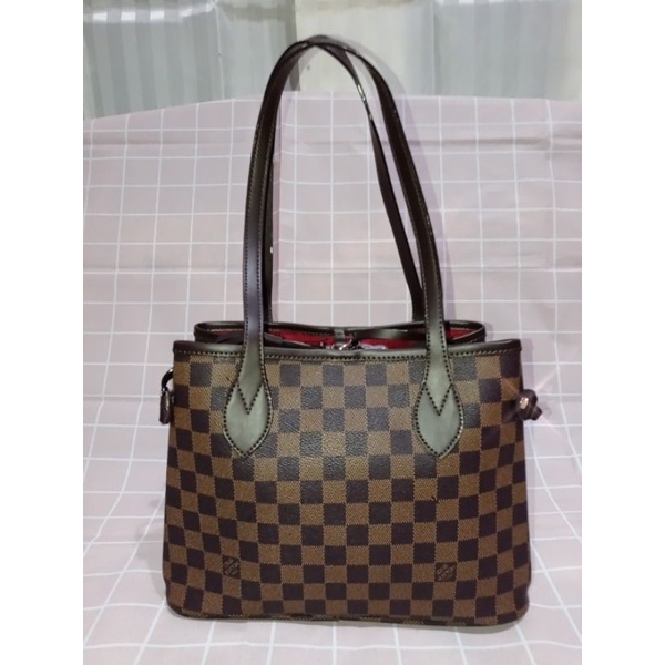 LV Neverfull Medium Size