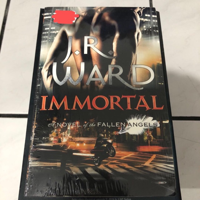 NOVEL BAHASA INGGRIS “IMMORTAL” by J.R. WARD