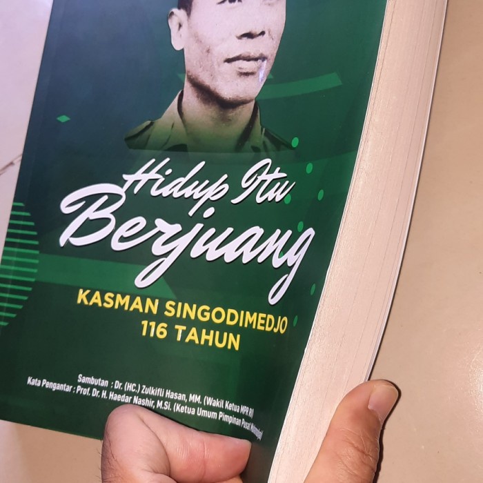 

PROMO!!! HIDUP ITU BERJUANG: KASMAN SINGODIMEDJO 116 TAHUN TERBARU