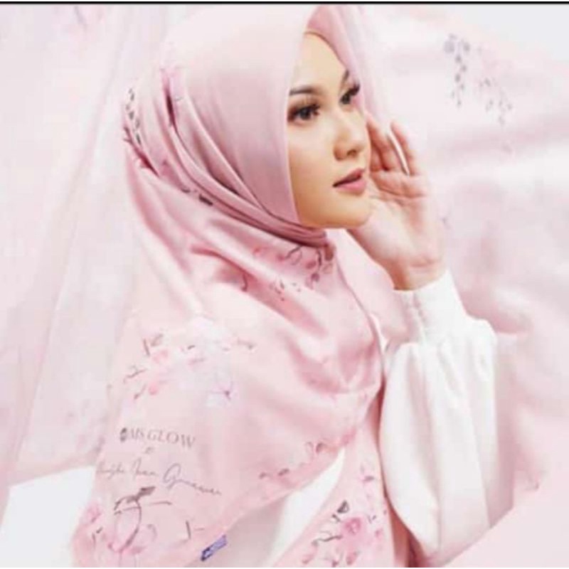 mandjha x ms glow soft pink scarf mandjha ivan gunawan