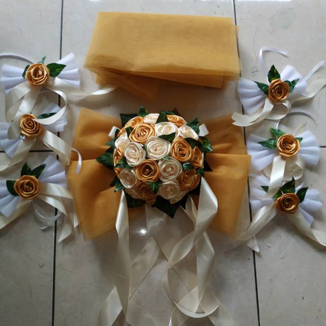 Bunga mobil pengantin / bunga mobil pernikahan 170