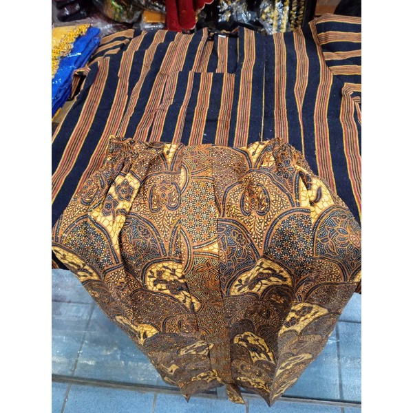 SETELAN BAJU LURIK ANAK PEREMPUAN