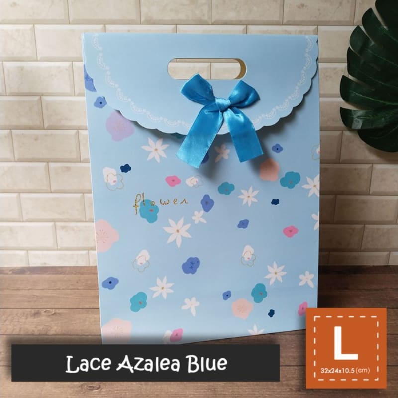 

Paper Bag Lace Motif Ukuran L / Tas Kertas Kado - Azalea