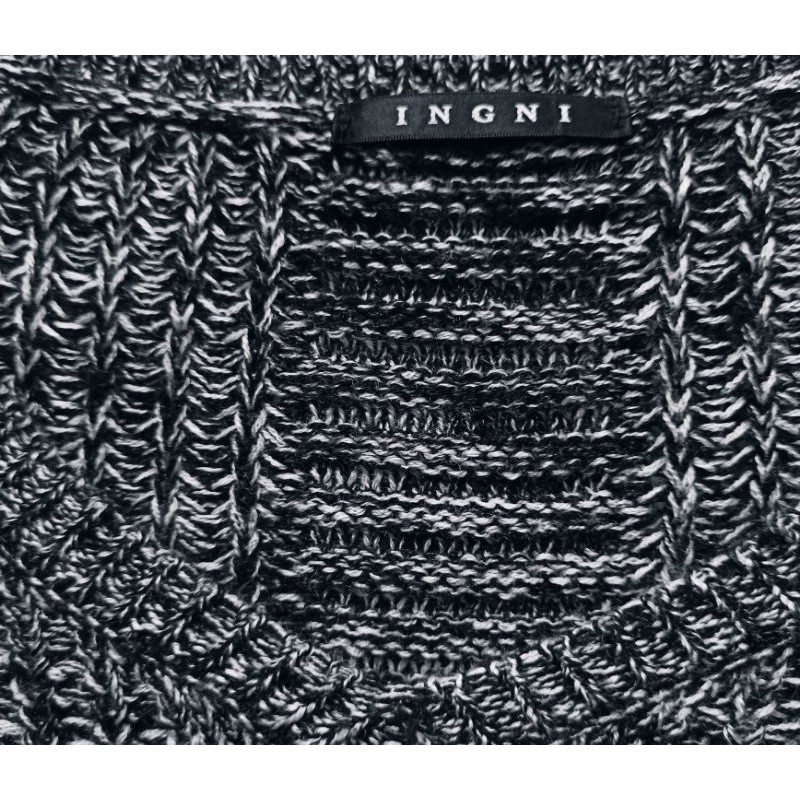 Sweater Rajut Tebal INGNi