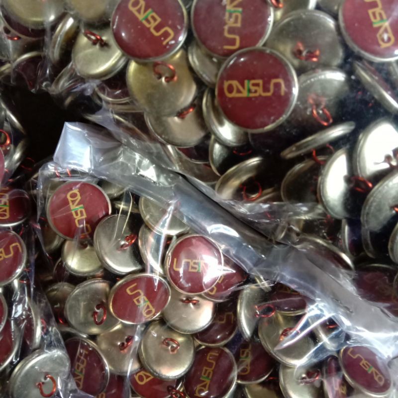 kancing jaket almamater unsika