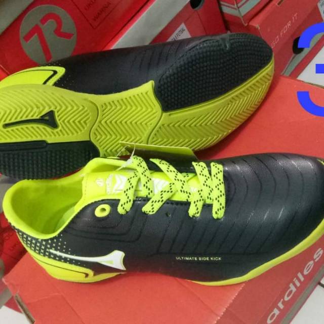 SEPATU FUTSAL ARDILES