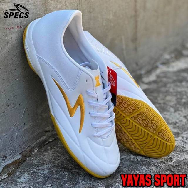 SEPATU FUTSAL SPECS ESTADIO IN WHITE GOLD