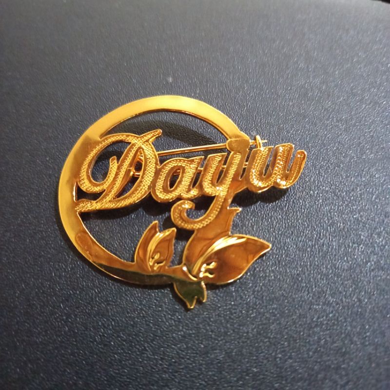 Bros Nama Pin Nama Bros Lapis Emas