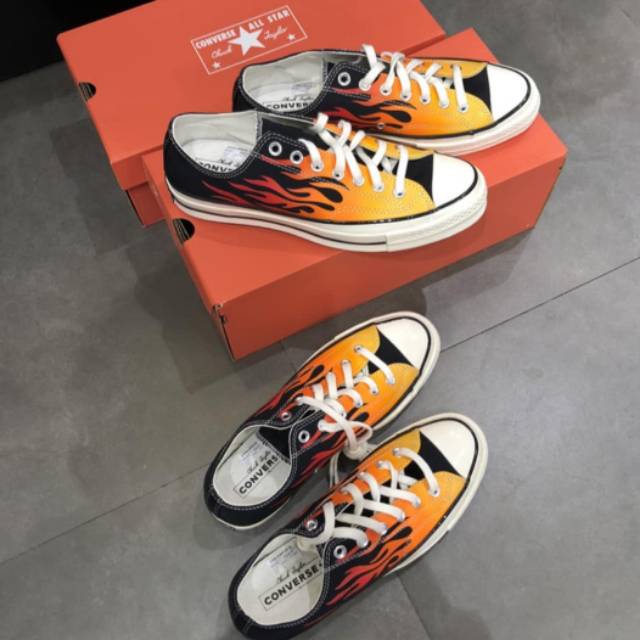 Sepatu Original Converse Chuck Taylor 70S Flame Low