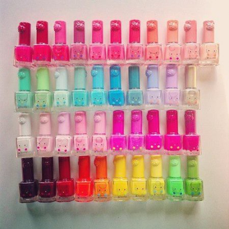 PART 1 HELLO KITTY NAIL POLISH KUTEK ANAK GLOW IN THE DARK NAILPOLISH