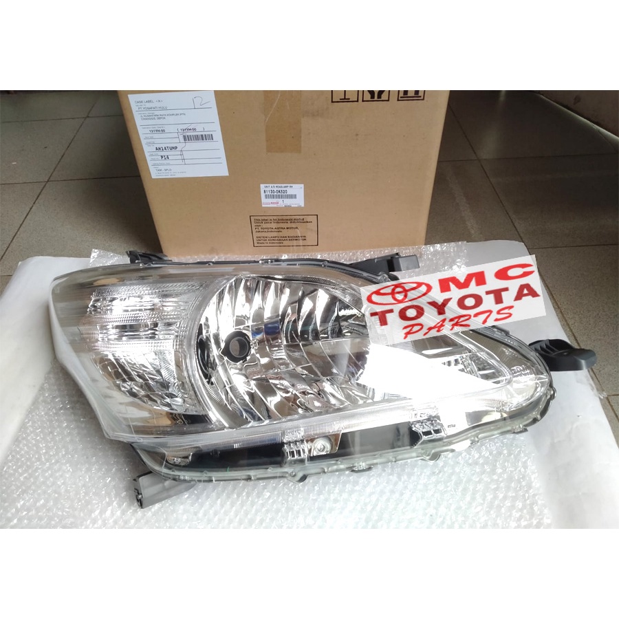 Lampu Depan / Head Lamp Kanan Kijang Innova Grand 81130-0K520