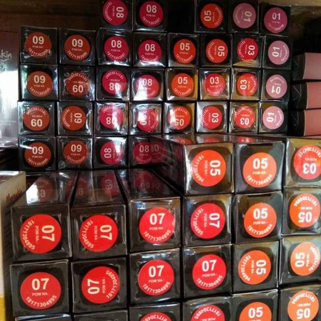 Moreskin lip cream nasa