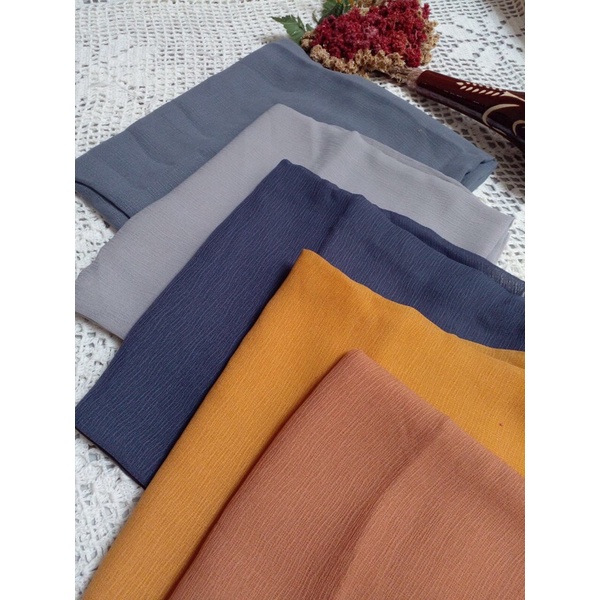 HIJAB SEGI EMPAT JUMBO 125x120 CORNSKIN PREMIUM