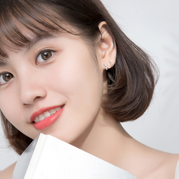 Anting Giwang Simple Model Huruf X Dengan Berlian Imitasi Warna Silver Untuk Wanita