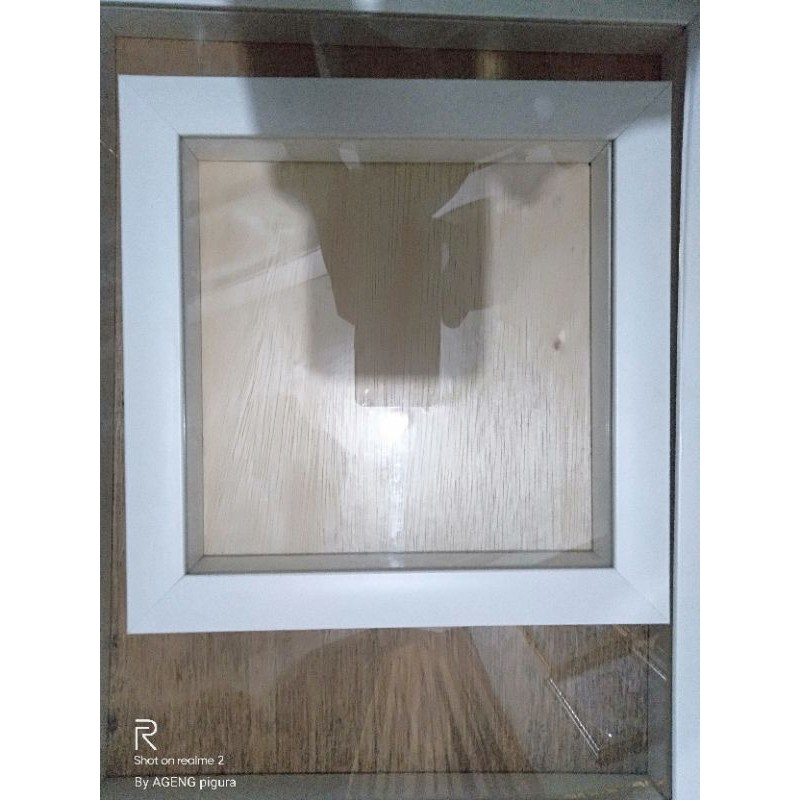 Scrapframe 20cm x 20cm / Pigura Mahar Minimalis / Pigura 3D