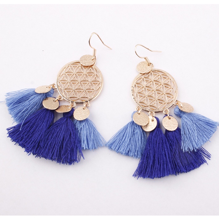 Anting Kait Gantung Desain Dream Catcher Hollow Warna Gold Hias Rumbai Wol Untuk Wanita