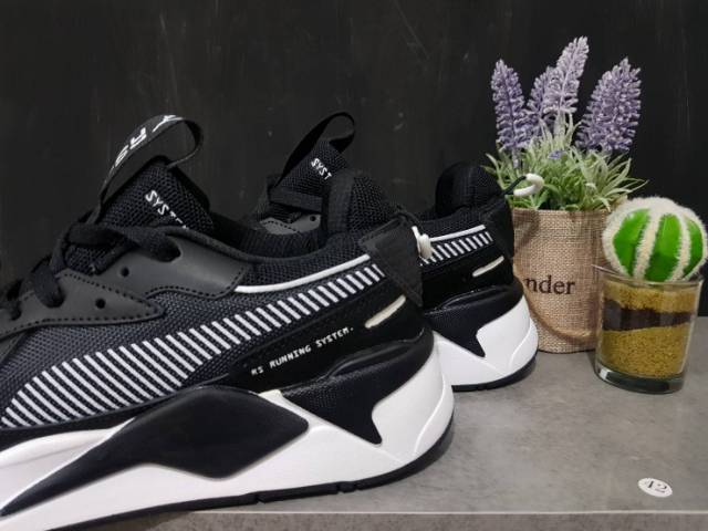 puma rs black and white