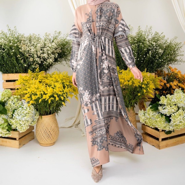 Wearing Klamby Jeumpa Kaftan