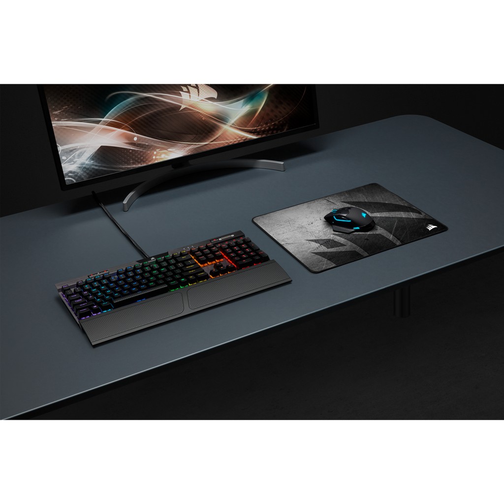 Corsair MM300 PRO Premium Spill-Proof Cloth - Gaming Mousepad