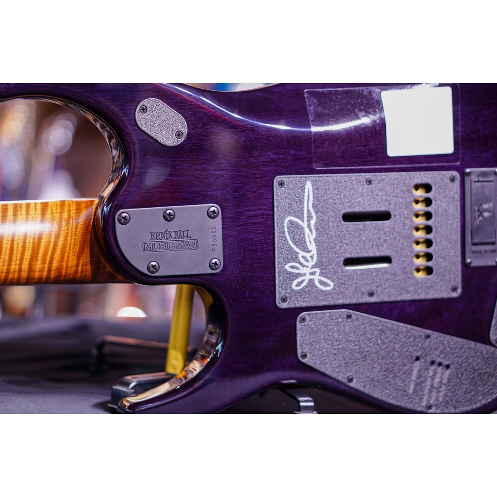 MUSIC MAN JOHN PETRUCCI JP15 BFR 7-STRING - EMINENCE PURPLE F83903