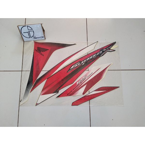 Striping Honda supra x 125 helm in 2011 2012 Hitam Putih Lis Merah