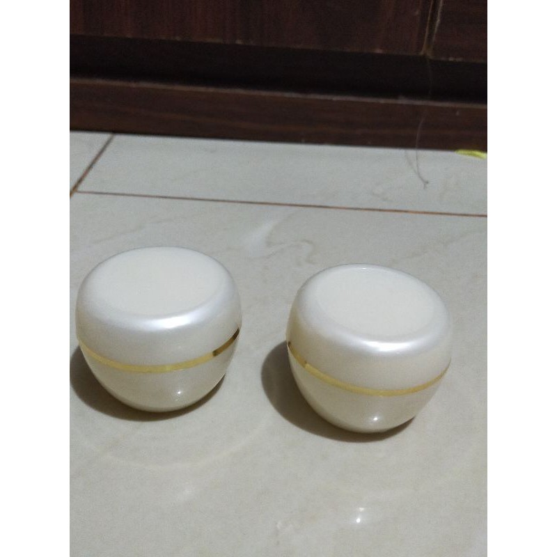 siang malam Salep pelicin wajah terampuh