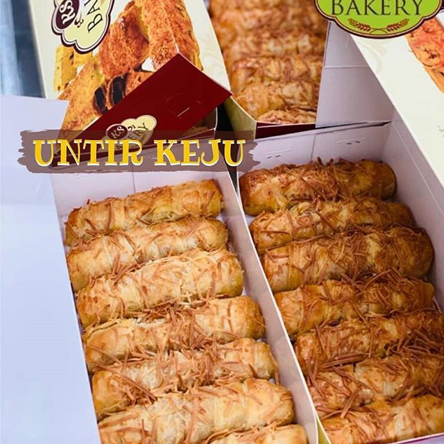 

Untir keju KS bakery kue basah oleh oleh yogya camilan sehat