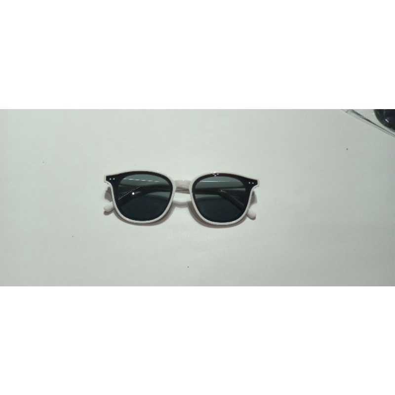 kacamata oval UV 400 kacamata retro sunglasses kacamata Korean mata kucing kacamata hitam pria wanita termurah