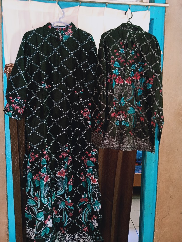 Batik Couple Gamis Batik Maura Sania Ruffle Ori Ndoro Jowi Dnt Size M L Xl All Size