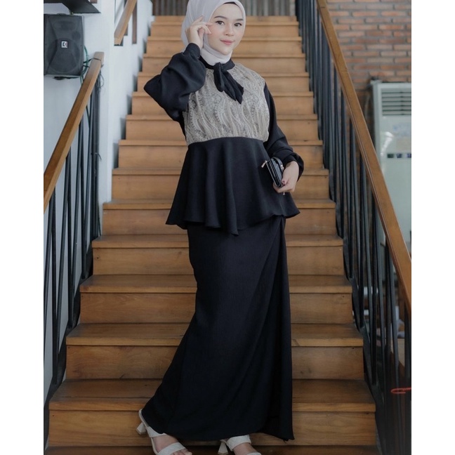 RACHEL ONE SET LACE / SET KONDANGAN / BRIDESMAID / LEBARAN / IDUL FITRI / RAYA SERIES / ILAYYA ONE SET-Black