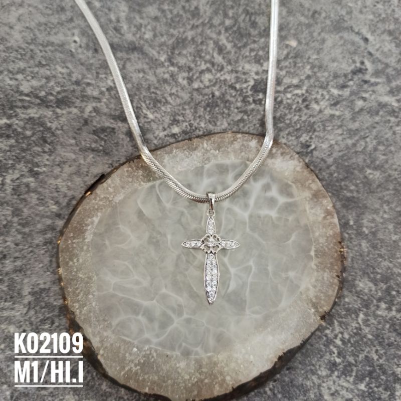 Kalung Xuping Salib Zircon Silver K02109