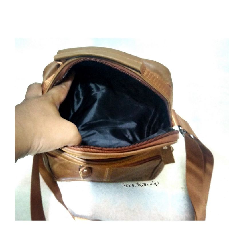 Tas Selempang kulit  import  Levis (garansi kulit asli)