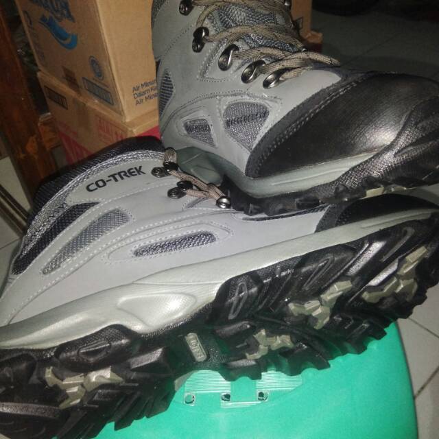 Sepatu Co-Trek Tortoise