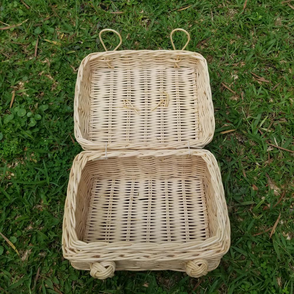 Kerajinan Tangan Rotan Keranjang Kotak Tenteng Kancing 2 - 25x12x19cm