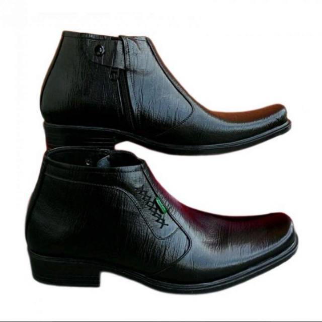 Sepatu Pria / Sepatu Pantofel / Sepatu Formal / Sepatu PDH Kickers / Sepatu Kerja Kantor