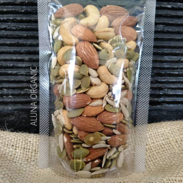 

Trail Mix - Cemilan Sehat - Almond Mete Biji Labu Biji Bunga Matahari Panggang