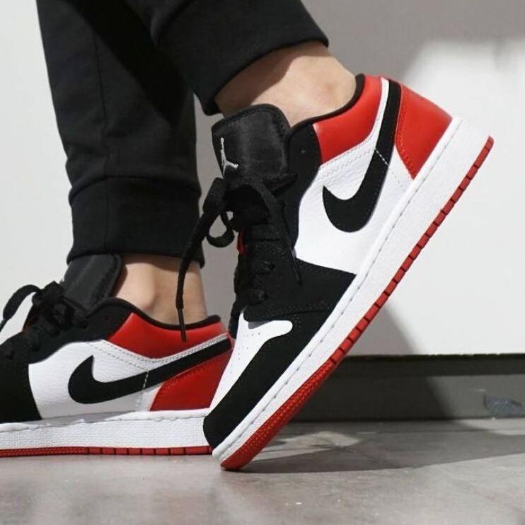 aj1 low black toe