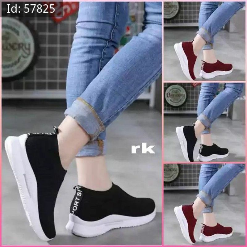 Sepatu Slip On wanita polos