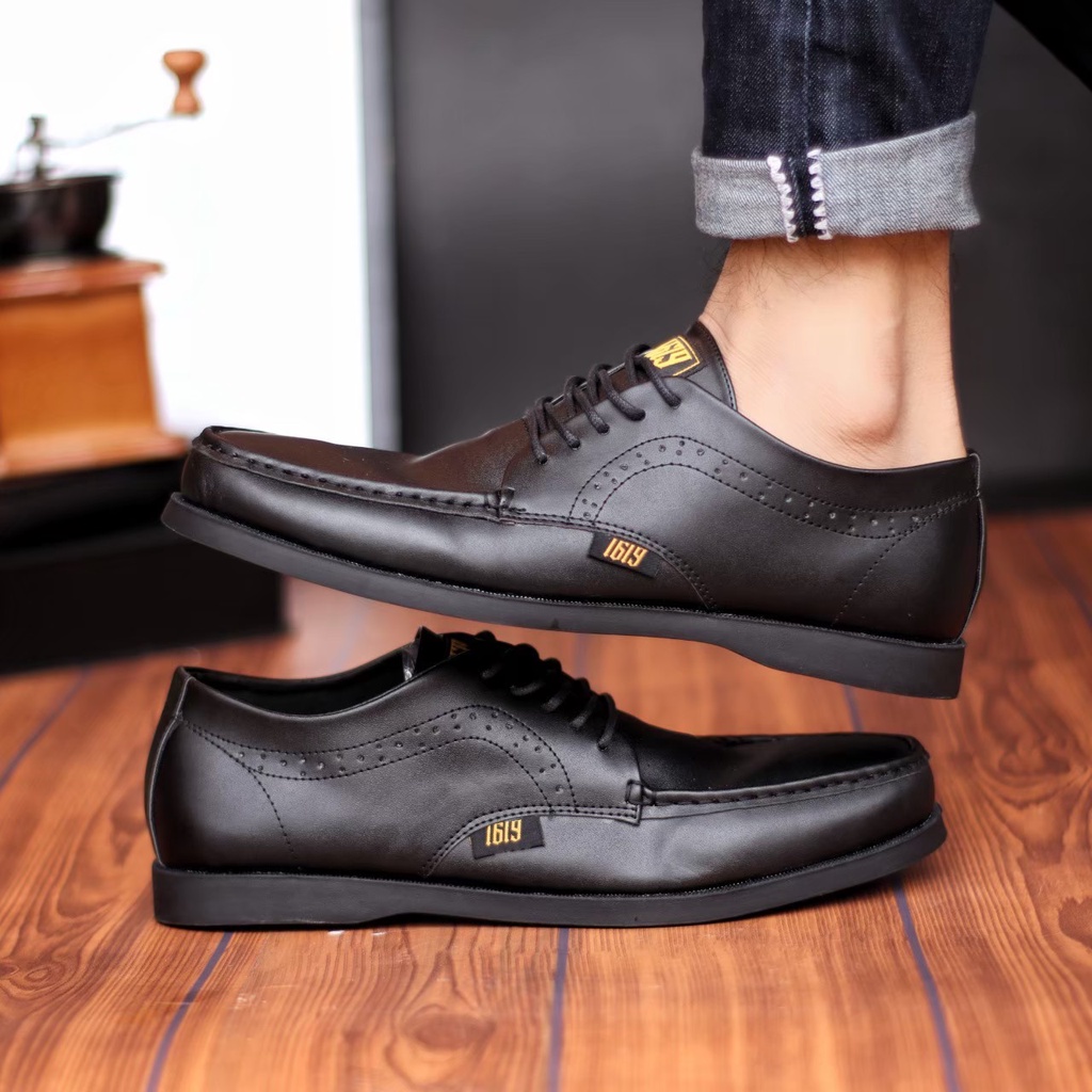 HDS X VOSLY Monza Sepatu Formal Pantofel Pria Hitam Tali Kerja Kantor Kuliah Fashion Original 1619