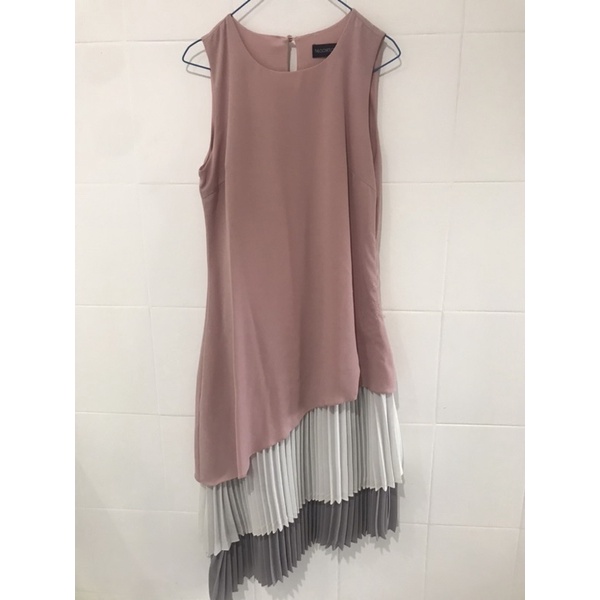 PRELOVED Dress Rumbai/ Pink / Dress Elegant / Dress kondangan / Dress Unik