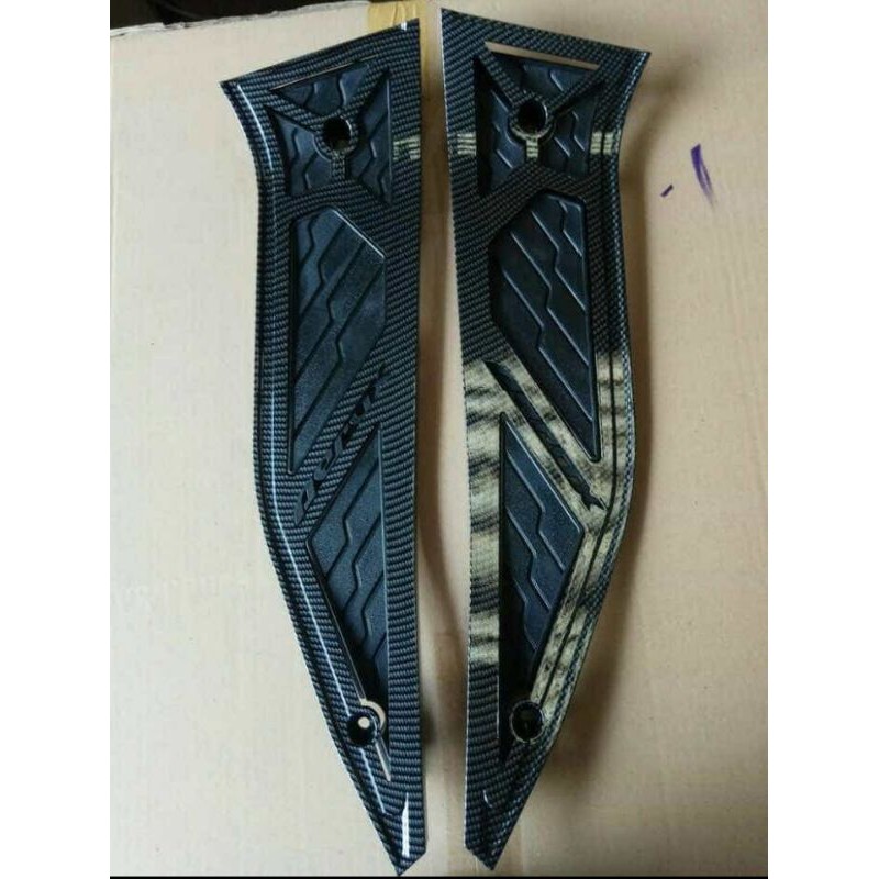 Bordes pijakan kaki yamaha Aerox 155 carbon