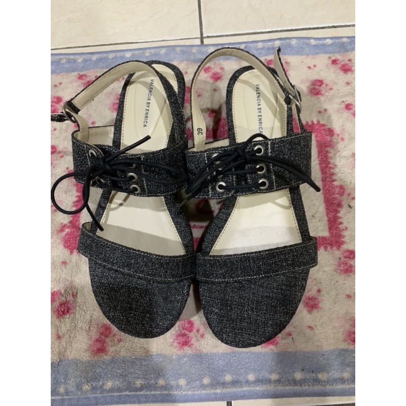 Preloved Valencia By Enrica x Zaskia Sungkar