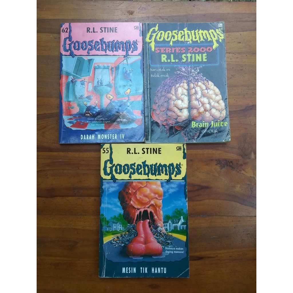 RL STINE GOOSEBUMPS