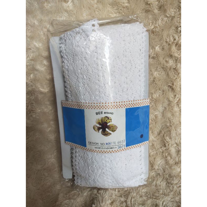 Renda Rajut putih motif cantik 4cm -5cm