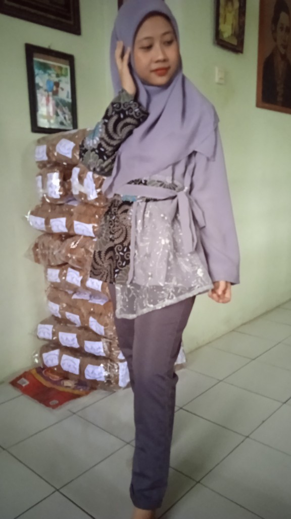 Aska Couple, Couple Batik Kombinasi Brukat|| Baju Couple Sarimbit Terbaru